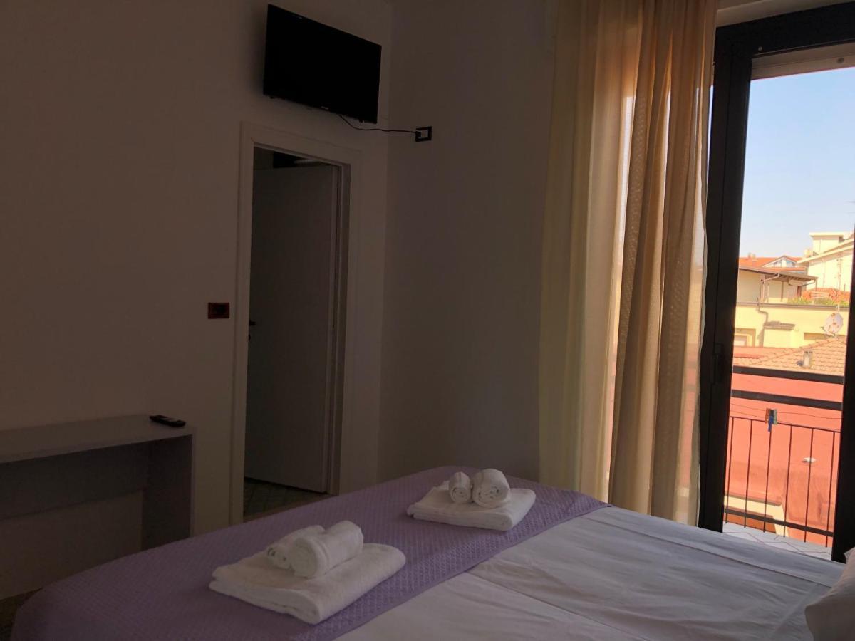 בלריה-איגאה מרינה Vinsea Hotel מראה חיצוני תמונה